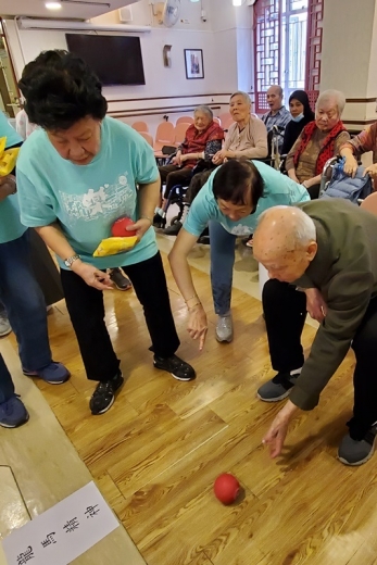 房協之友 鄰里樂 房協之友 循道衛理觀塘社會服務處關懷長者中心 合辦鄰里樂耆樂賀端陽院舍探訪